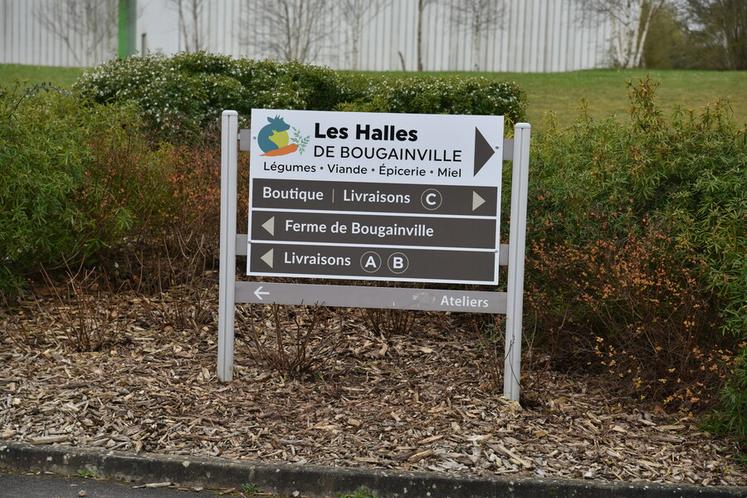 La nouvelle charte graphique s'affiche sur les panneaux.