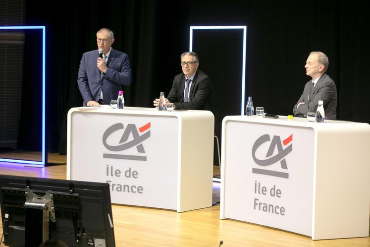 À Massy (Essonne), le 30 mars. L'assemblée générale était présidée pour la première fois par Guillaume Vanthuyne (au micro).