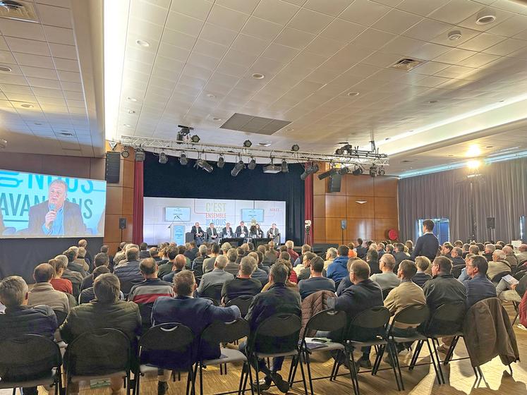 Mercredi 3 mai, à Angerville (Essonne). Environ 170 personnes étaient présentes pour assister à l'assemblée générale de la section Pithiviers-Toury de la coopérative Cristal Union.