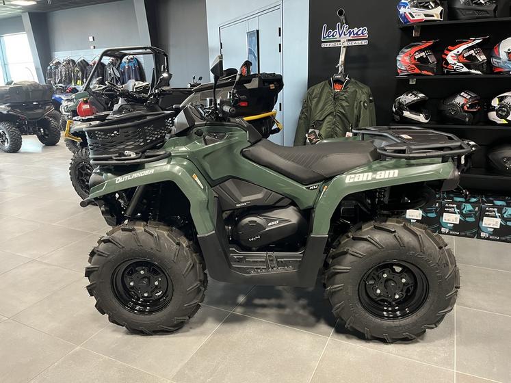 Can-Am propose une large gamme de quads utilitaires avec de nombreuses options. Ici, l'Outlander. 
