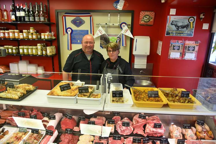 À Sandillon, dans la boucherie Nulle part ailleurs, Stéphane Belon et sa femme proposaient des promotions afin de célébrer les Rencontres Made in viande.