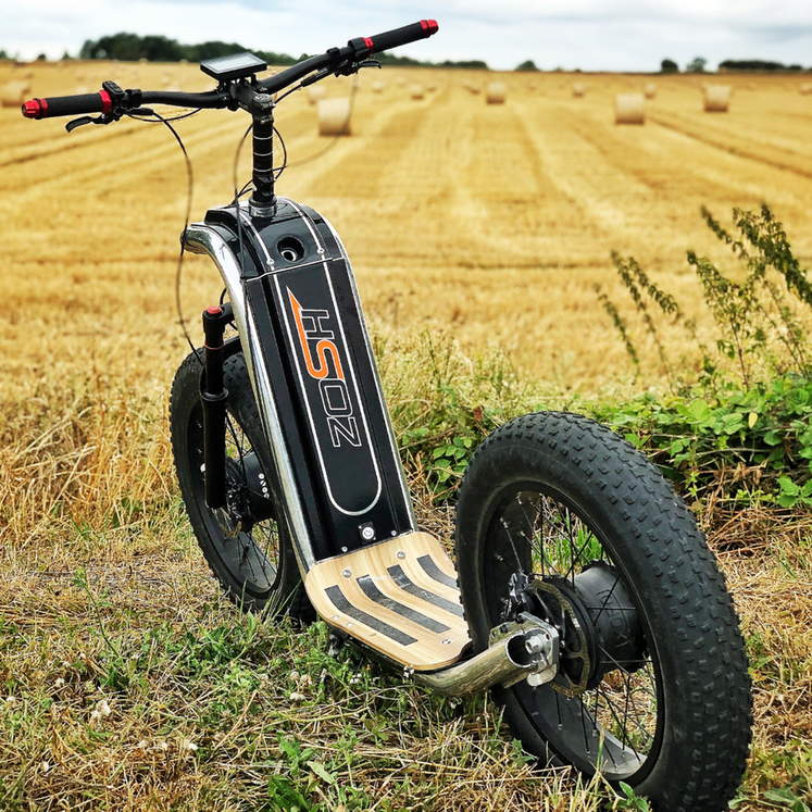 La trottinette Zosh, de Cochet, est pensée « comme une petite moto trial ». 