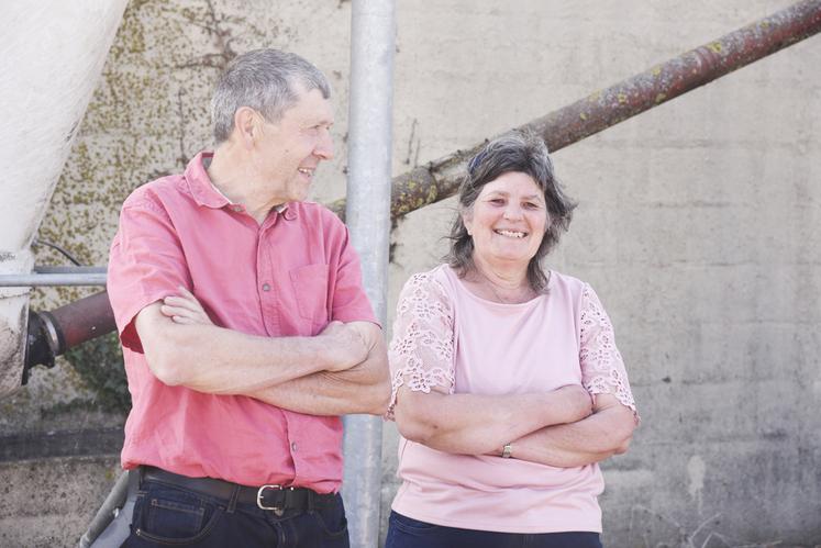 Évelyne et Dominique Renvoisé ont accueilli les membres du comice sur leur élevage à Arrou.