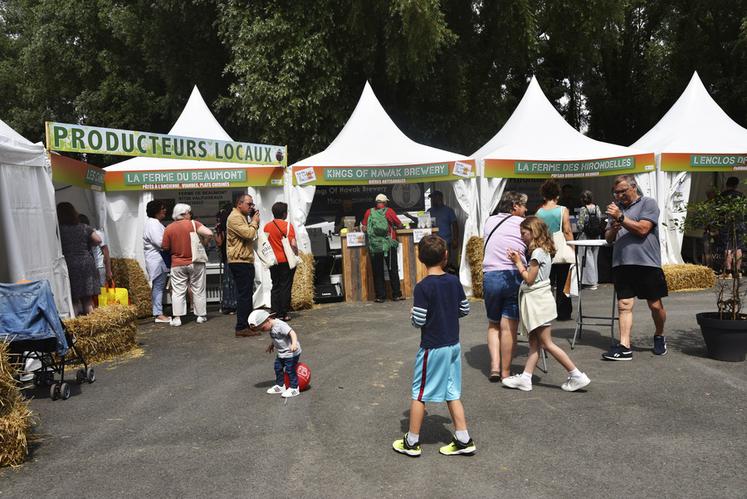 Un marché de producteurs locaux rassemblant une quinzaine d'exploitations avait été mis sur pied.
