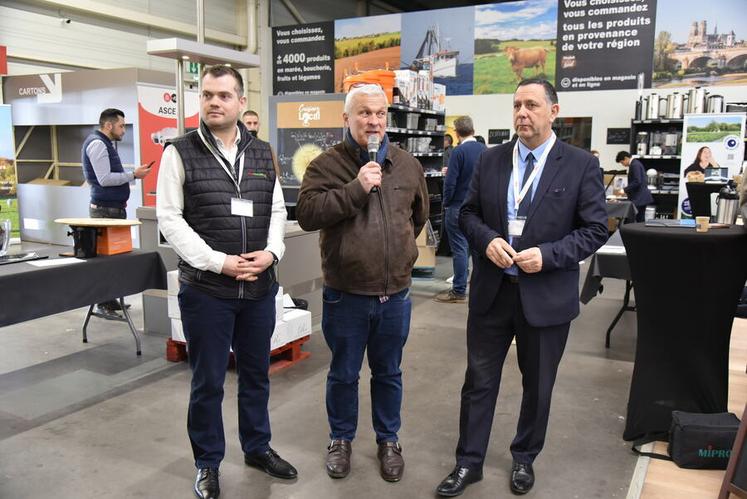 Le 29 mars dernier, à La Chapelle-Saint-Mesmin (Loiret). La Chambre d’agriculture du Loiret et le magasin Promocash ont organisé une journée de rencontre entre producteurs en circuits de proximité et professionnels de la restauration. 65 entreprises locales étaient présentes.