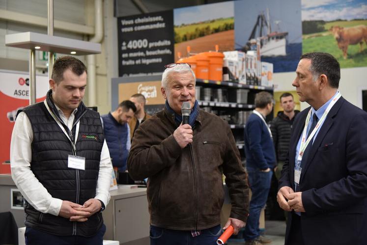 Le 29 mars dernier, à La Chapelle-Saint-Mesmin (Loiret). La Chambre d’agriculture du Loiret et le magasin Promocash ont organisé une journée de rencontre entre producteurs en circuits de proximité et professionnels de la restauration. 65 entreprises locales étaient présentes.