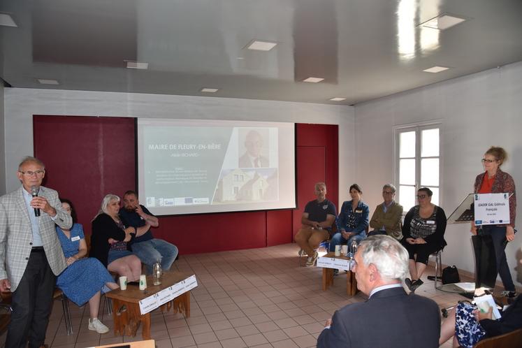 Différents bénéficiaires (agriculteurs, artisans, collectivités) du programme sont venus témoigner.