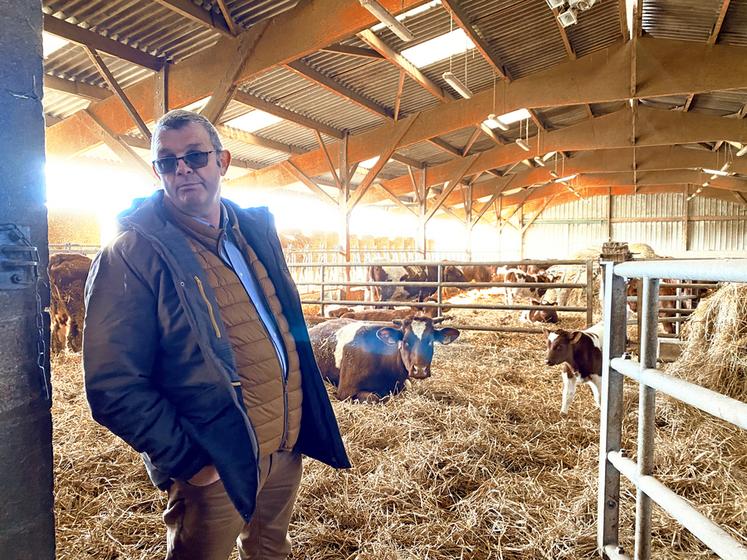 Frédéric Jaffré, éleveur de bovins allaitants à La Marolle-en-Sologne, revient sur les foins récoltés cette saison.