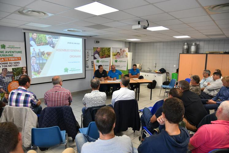 Le 22 juin, à Saint-Denis-de-l'Hôtel. Le Service de remplacement du Loiret a tenu son assemblée générale dans la célèbre laiterie de la commune.