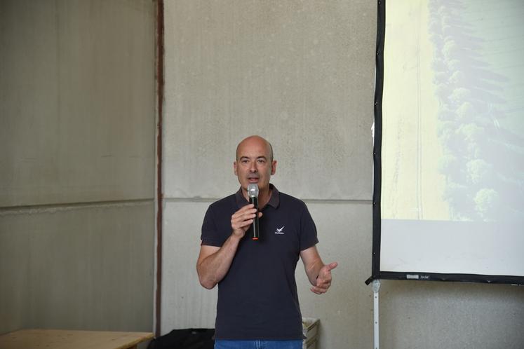 Maisoncelles-en-Brie, vendredi 16 juin. Christophe Grison, président de la coopérative, clôture la réunion du secteur centre de Valfrance.