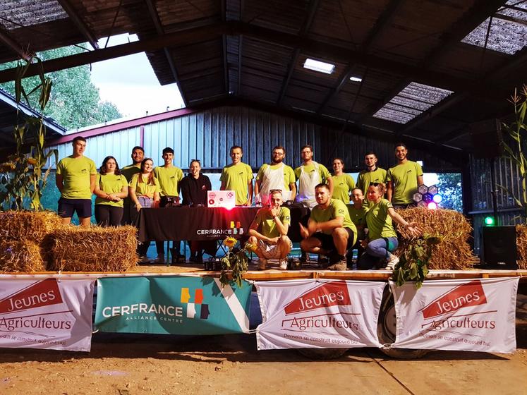 Les jeunes et dynamiques adhérents du Giennois ont relevé le défi d'organiser la soirée de fin de moisson.