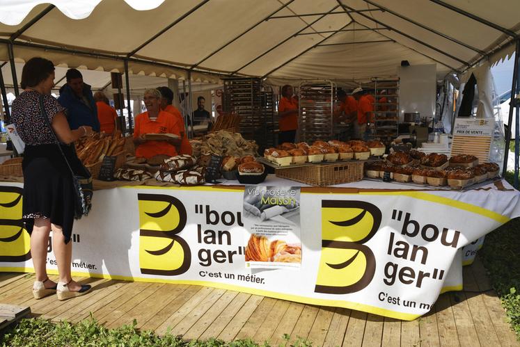 Un pôle boulangerie avec concours et fabrication sur place a attiré la curiosité des visiteurs.