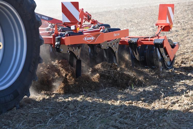 La FR Cuma et la chambre d'Agriculture organisent une journée de démonstration d'outils de décompactage et de destruction de couverts à Voves, mardi.