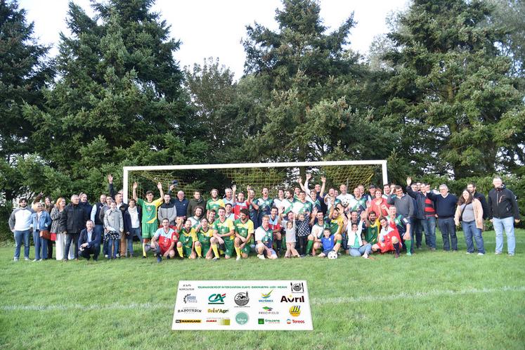 Le Plessis-Placy, vendredi 22 septembre. Joueurs et supporters étaient heureux de partager ce moment convivial.