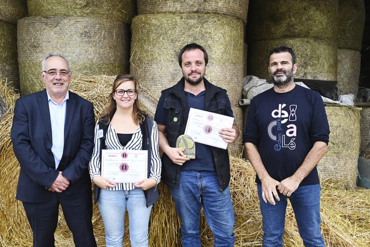 Les éleveurs récompensés du challenge des Sabots de bronze en Loir-et-Cher.