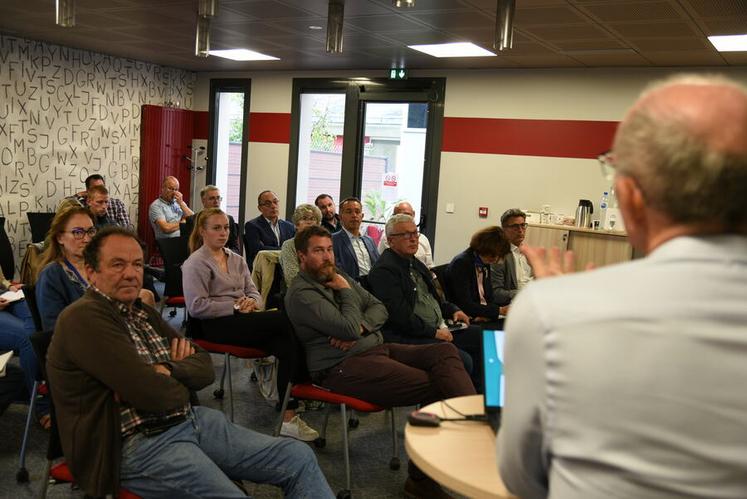 Mardi 3 octobre, à Saint-Jean-de-la-Ruelle. En présence de Gilles Van Kempen, son président, et de Rémi Dumery, membre du bureau en charge du département du Loiret, Cerfrance Alliance Centre a présenté son panorama des exploitations agricoles du Loiret pour les résultats 2022.