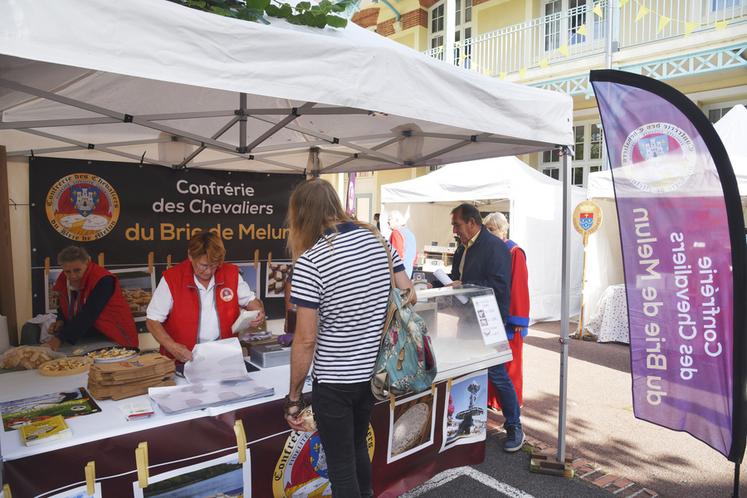 Plusieurs stands mettaient à l'honneur le brie de Melun.