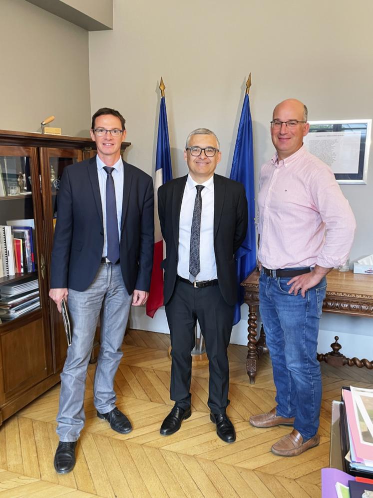 Provins, vendredi 13 octobre. De g. à d. : Cyrille Milard, Jean-Bernard Iché et Vincent Bouvrain.
