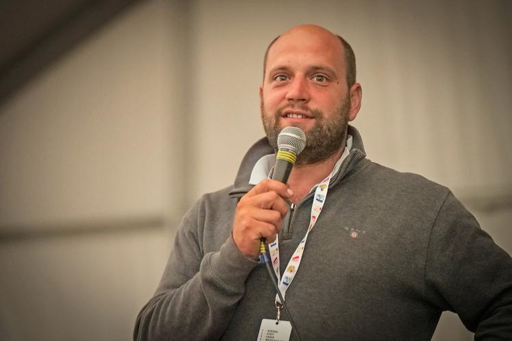 Charles Perdereau, Président de JA Centre-Val de Loire, se fait le porte-voix d'un réseau inquiet et exaspéré vis-à-vis du conseil régional.