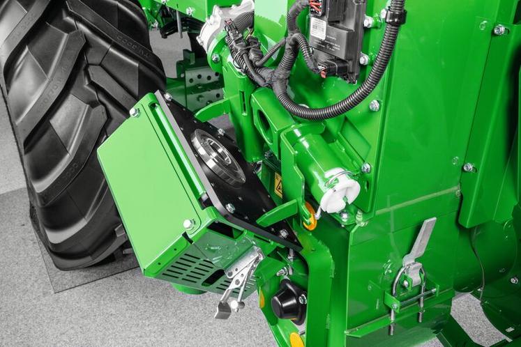 Connu sur les ensileuses et les tonnes à lisier, le capteur HarvestLab 3000 est disponible sur les moissonneuses-batteuses John Deere de la série T (à partir de l’année 2016) et de la série S (S760, S770, S780, S785 et S790).