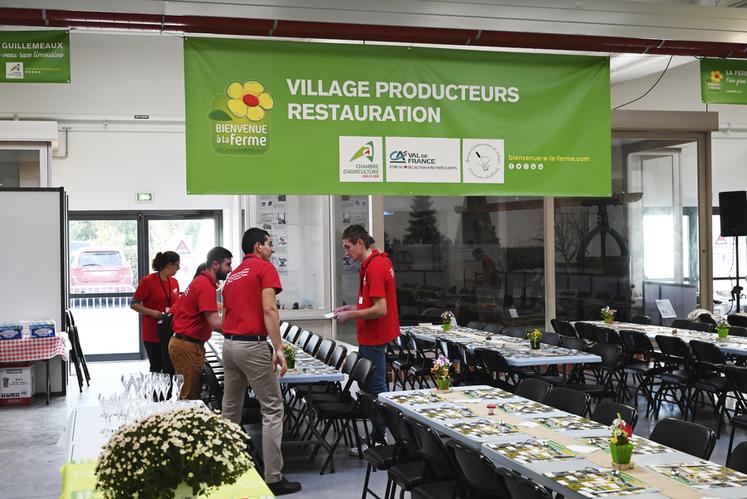 La restauration proposée durant les deux jours était composée essentiellement de produits locaux. Le canton Jeunes agriculteurs de Romorantin a assuré le service.