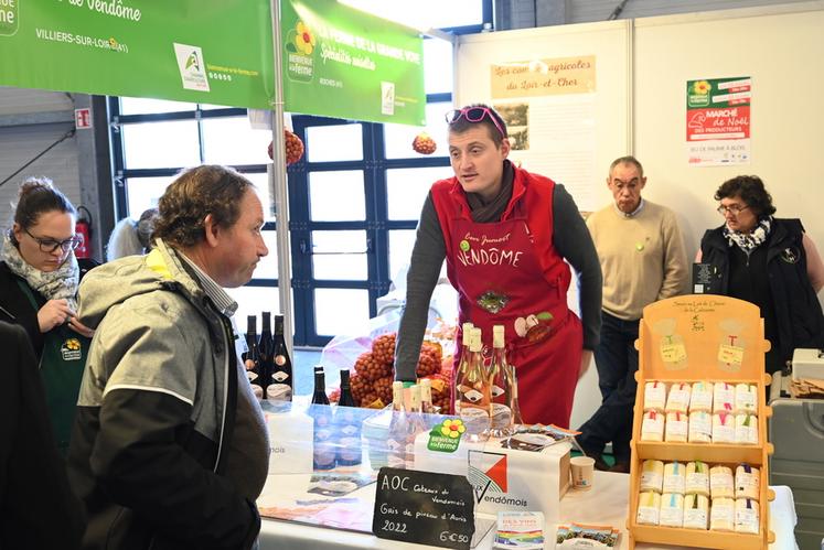 Les producteurs de Bienvenue à la ferme de Loir-et-Cher ont profité du stand commun pour promouvoir les produits du département.