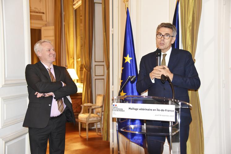 Le préfet de région, Marc Guillaume (à d.), et le président de la chambre d'Agriculture, Christophe Hillairet, ont introduit les échanges.