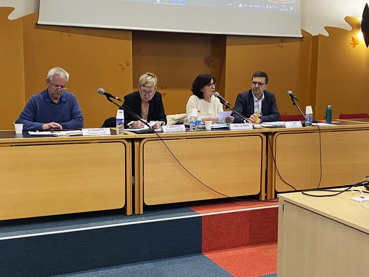 Vendredi 24 novembre, à Orléans (Loiret). Sophie Brocas, préfète de région Centre-Val de Loire, a conclu la session chambre d'Agriculture régionale.