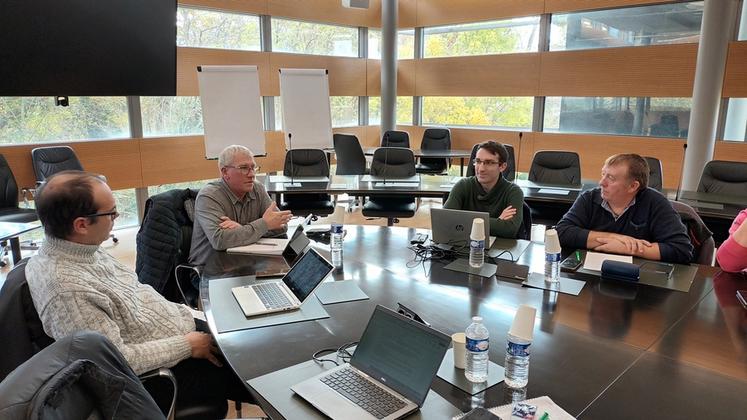  Le 22 novembre, à Olivet (Loiret). Sébastien Delafosse, président de la Section nationale des fermiers et métayers (SNFM), a rencontré des fermiers.