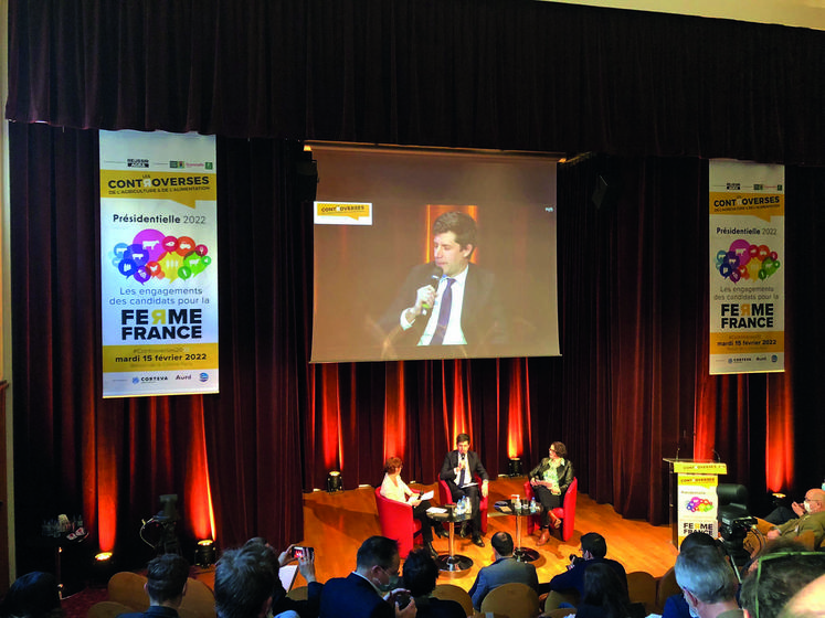 Le 15 février dernier, le groupe Réussir Agra a invité neuf candidats à la présidentielle ou leur représentant, dans le cadre des Controverses de l’Agriculture et de l’Alimentation.