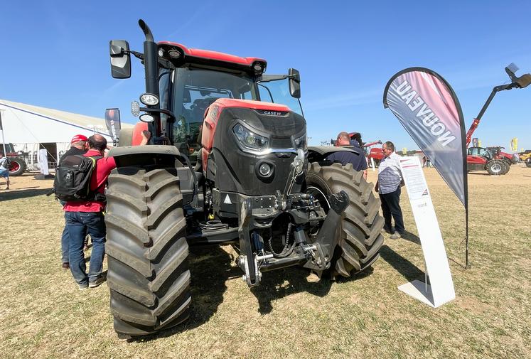 Le nouveau tracteur Case IH présenté à Outarville lors du salon Innov-agri 2021.