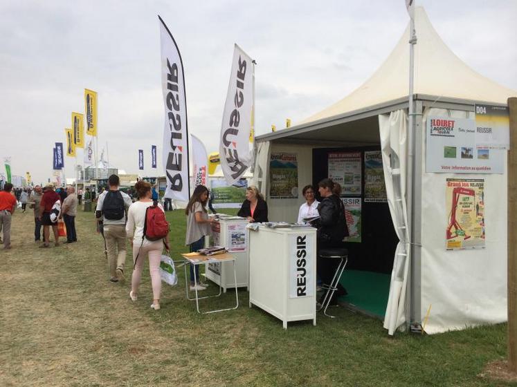 L’andaineur universel permet de déposer sur l’andain 100 % de ce qui passe par la batteuse.