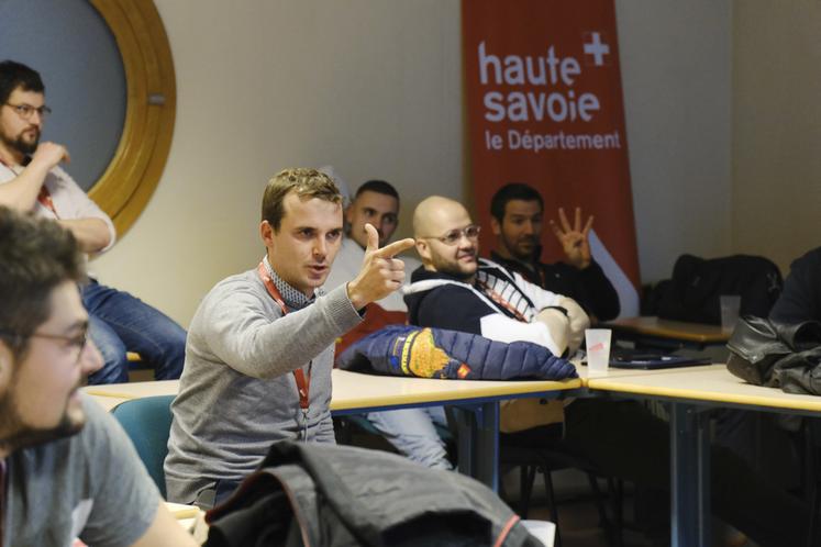 Lors d'un quiz, les Jeunes agriculteurs étaient invités à tester leurs connaissances sur les rôles des chambres d'Agriculture et leurs élections. 