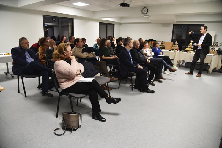 Lundi 11 décembre à Milly-la-Forêt (Essonne), lors de l'assemblée générale de l'Adépam.