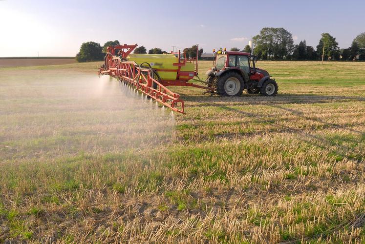 Illustration pulvérisation formation Chambre