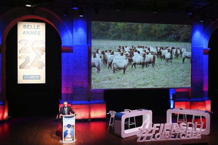 Lundi 8 janvier, à Blois. Philippe Gouet, président du conseil départemental, a présenté ses vœux lors d'une cérémonie à la Halle aux grains.