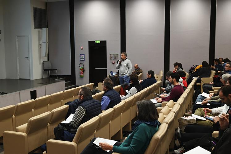 Jeudi 18 janvier, à Blois. Terres Inovia a longuement présenté les résultats de ses essais sur le plan de sortie du phosmet lors de sa rencontre technique régionale.