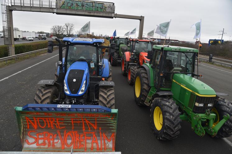Sur le blocage de l'A6 par les agriculteurs fin janvier 2024.