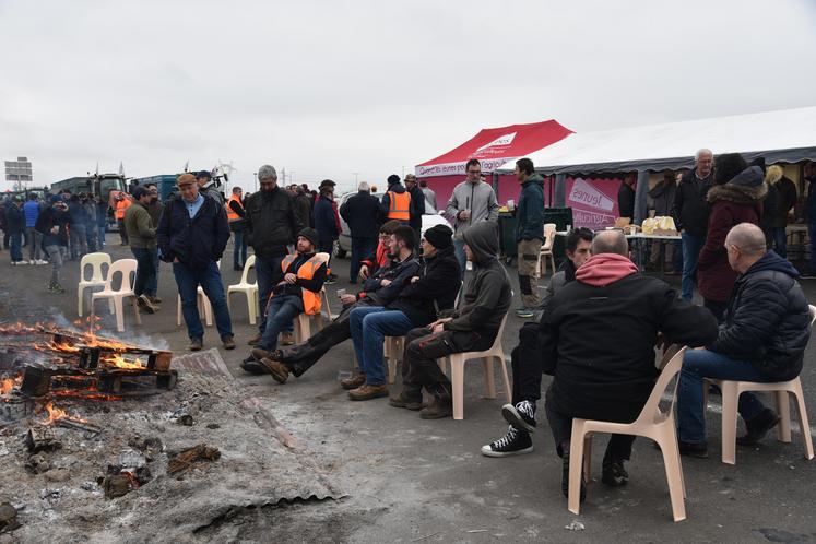 Sur le blocage de l'A6 par les agriculteurs fin janvier 2024.