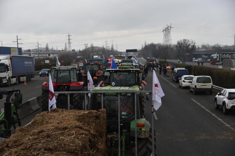 Sur le blocage de l'A6 par les agriculteurs fin janvier 2024.