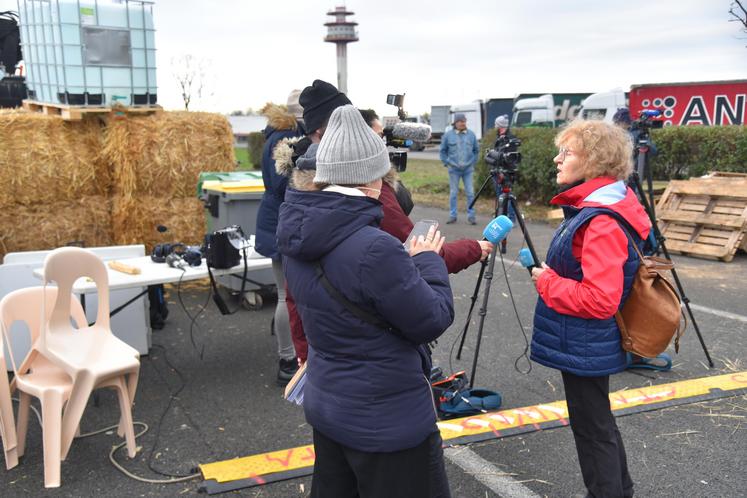 Sur le blocage de l'A6 par les agriculteurs fin janvier 2024.