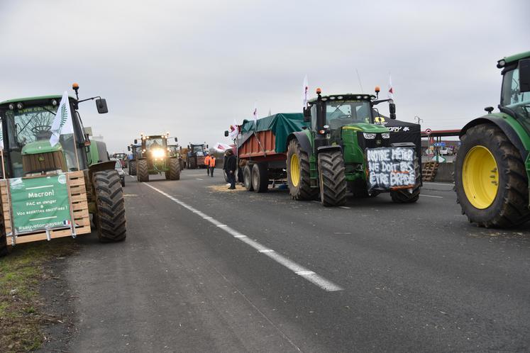 Sur le blocage de l'A6 par les agriculteurs fin janvier 2024.