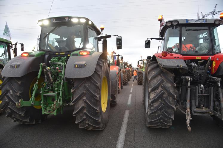 Blocage de l'A6 par les agriculteurs fin janvier 2024.