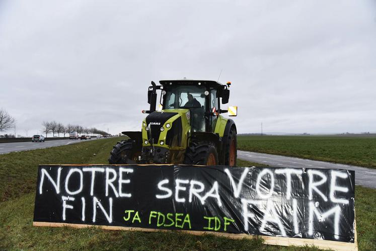 Action du syndicat du Vexin à Vigny (Val-d'Oise) jeudi 25 janvier.