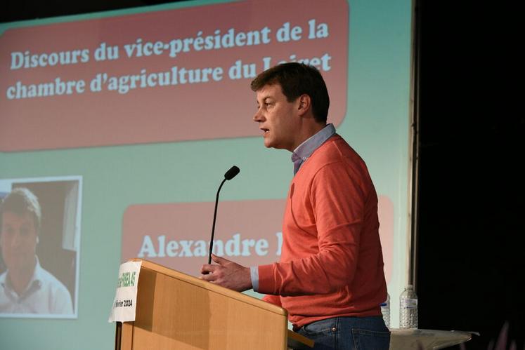Alexandre Nioche, vice-président de la chambre d'Agriculture du Loiret, lors de son discours à l'AG de la FNSEA 45.
