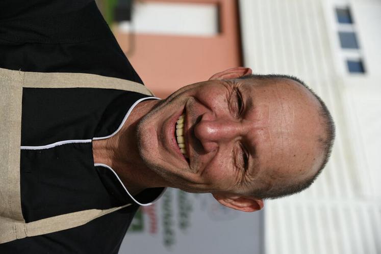  Didier Toniet est dorénavant devenu le chef de cuisine du Lycée hôtelier de l'Orléanais, à Olivet.