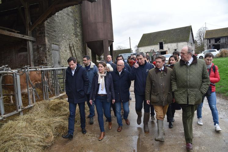 Échouboulains, lundi 19 février. Visite guidée de l'élevage de la Ferme de la Recette.