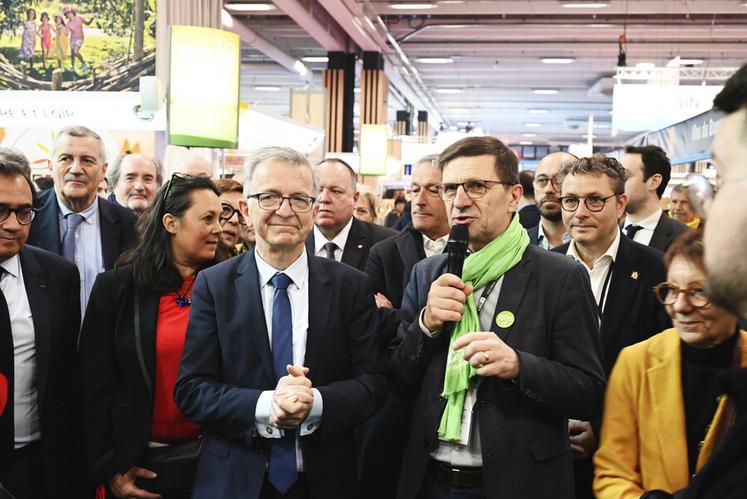 François Bonneau, président de la Région Centre-Val de Loire est venu inaugurer l’espace de la région au Salon de l’agriculture ce mardi 27 février en compagnie de Philippe Noyau, président de la chambre d’Agriculture régionale.