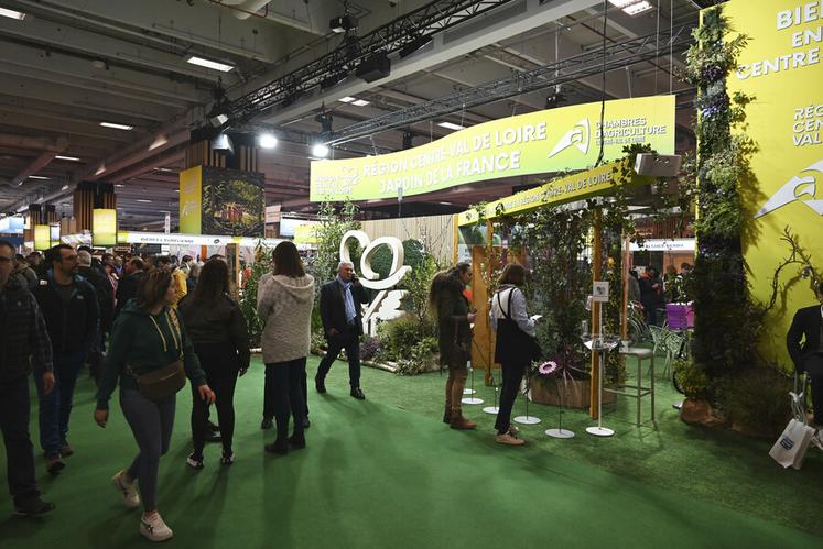 L'espace Centre-Val de Loire du Salon de 500 m2 d'espace de vente s'est largement agrandi cette année avec plus de 80 m2 supplémentaire. 