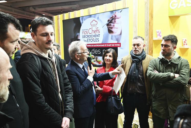 L'inauguration de l'espace Centre-Val de Loire a permis aussi de remettre plusieurs prix à des chefs de lycées agricoles ayant participé au concours « Nos chefs décrochent des étoiles ». 